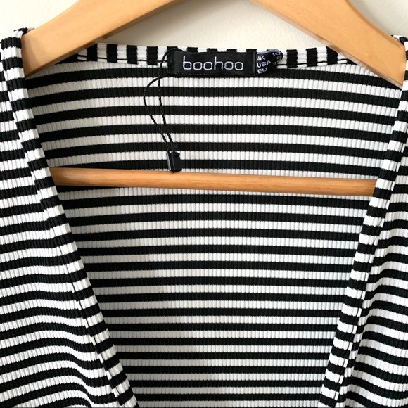 Boohoo- Petite tie side top in stripe - Picture 4 of 7